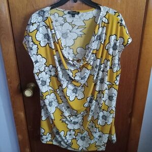 Floral Yellow and White Short Sleeve Lane Bryant Size 18/20